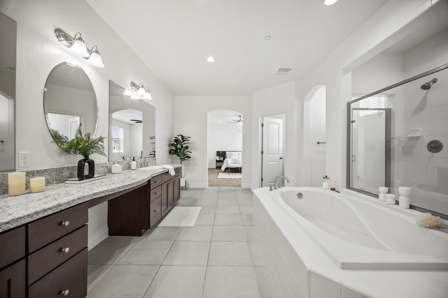 4187 Poe Ave, Clovis, CA 93619