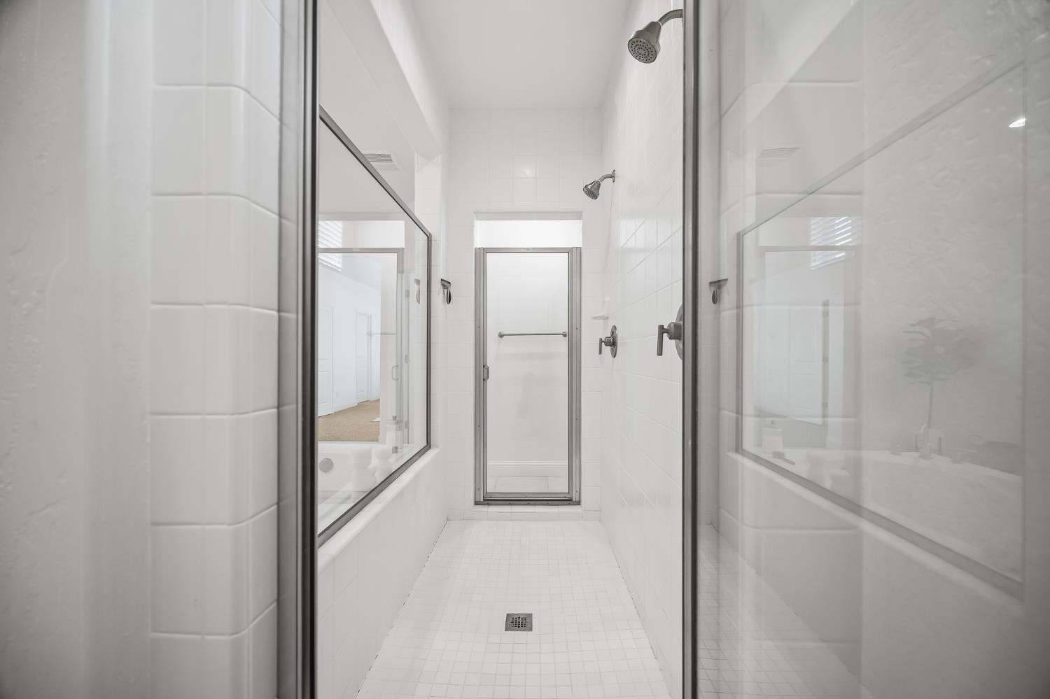 4187 Poe Ave, Clovis, CA 93619