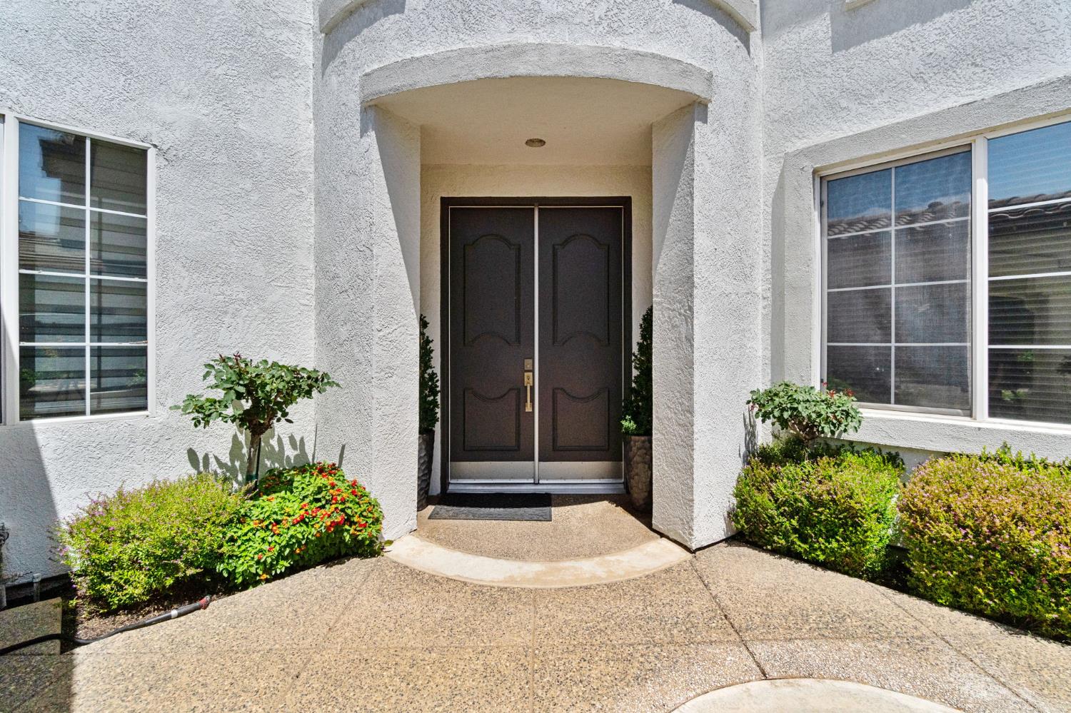 9544 N Larkspur Ave, Fresno, CA 93720