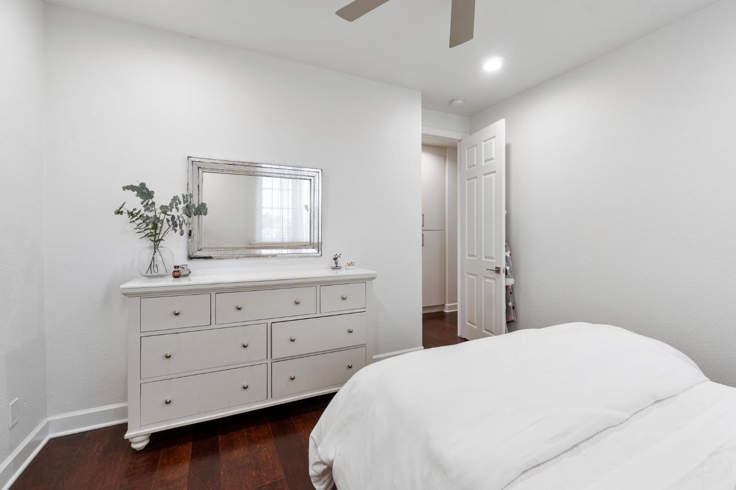 9544 N Larkspur Ave, Fresno, CA 93720