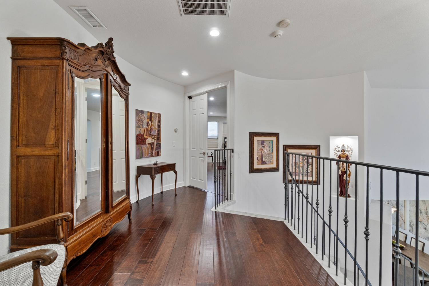 9544 N Larkspur Ave, Fresno, CA 93720