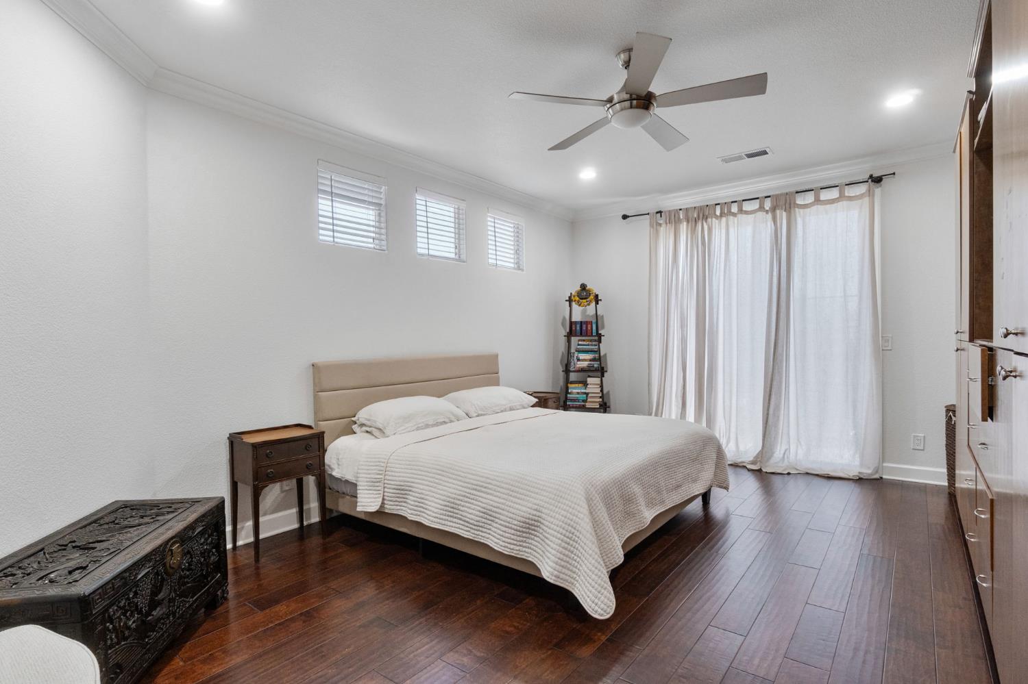 9544 N Larkspur Ave, Fresno, CA 93720