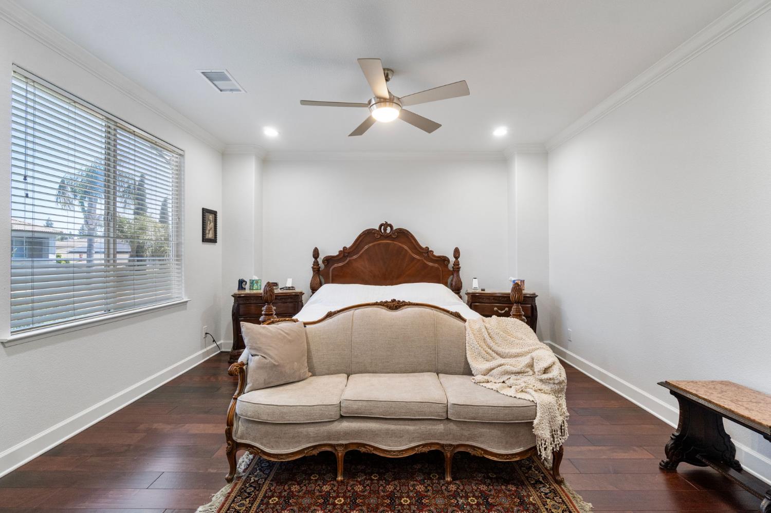 9544 N Larkspur Ave, Fresno, CA 93720