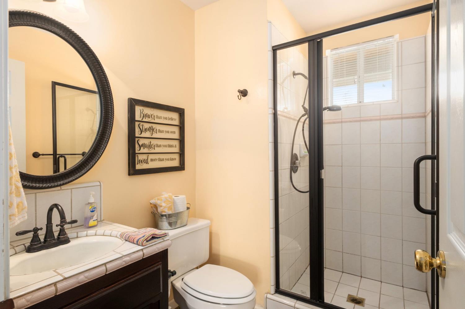 3060 Evergreen Ave, Clovis, CA 93611