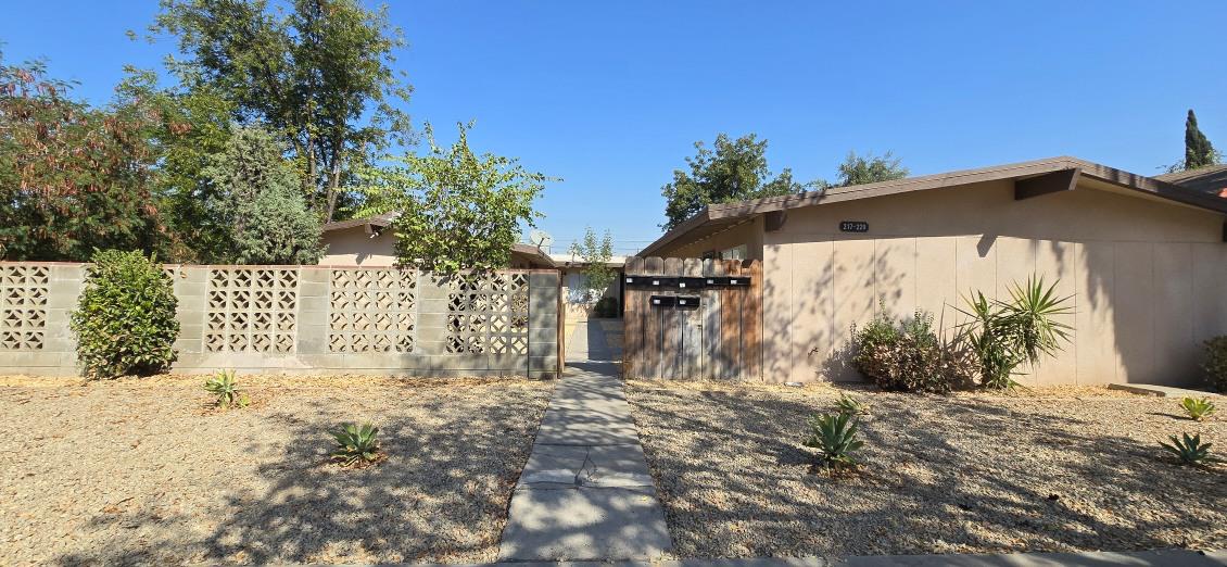 217 229 E Tuolumne St, Fresno, CA 93706
