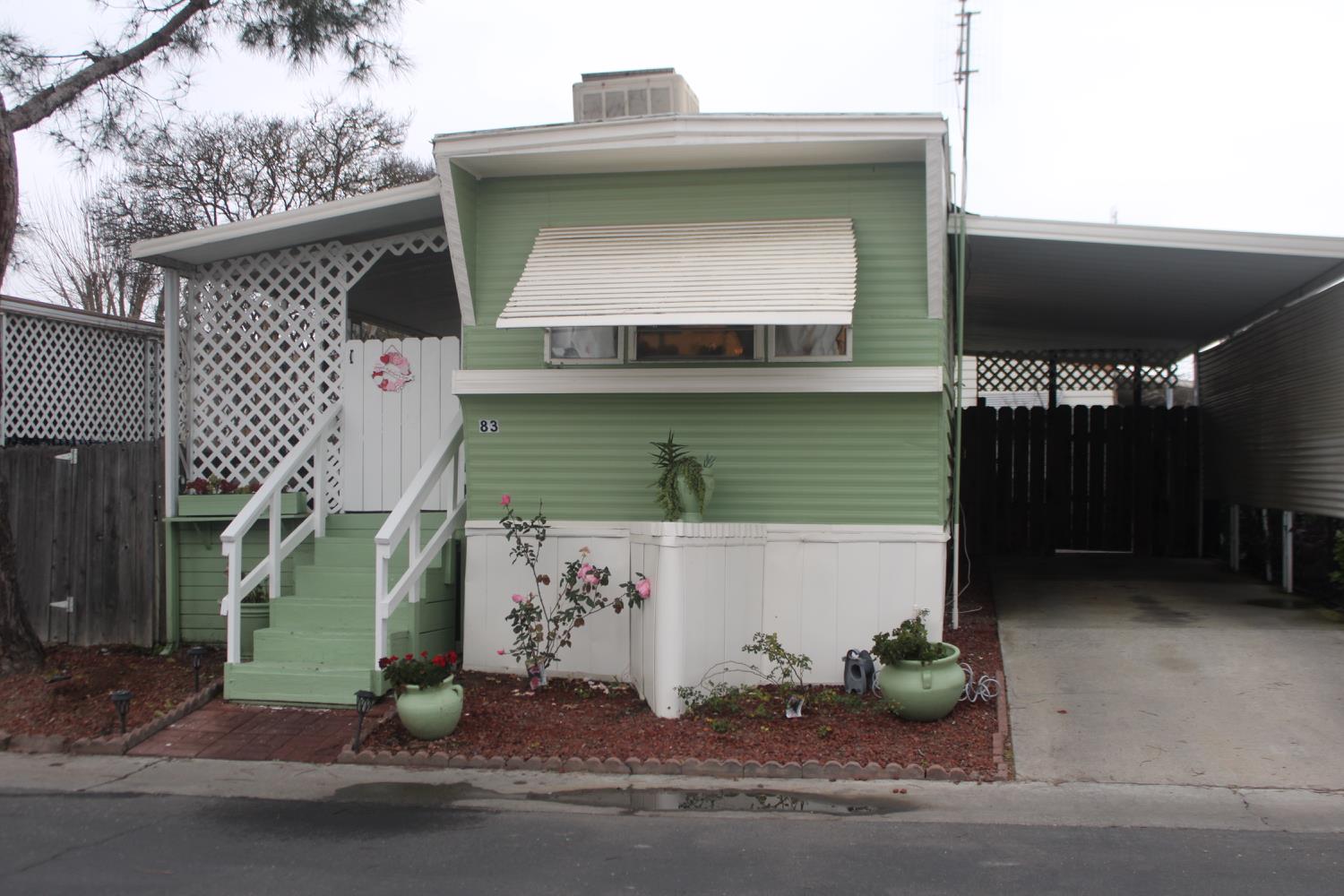 852 E Grangeville Blvd #83, Hanford, CA 93230