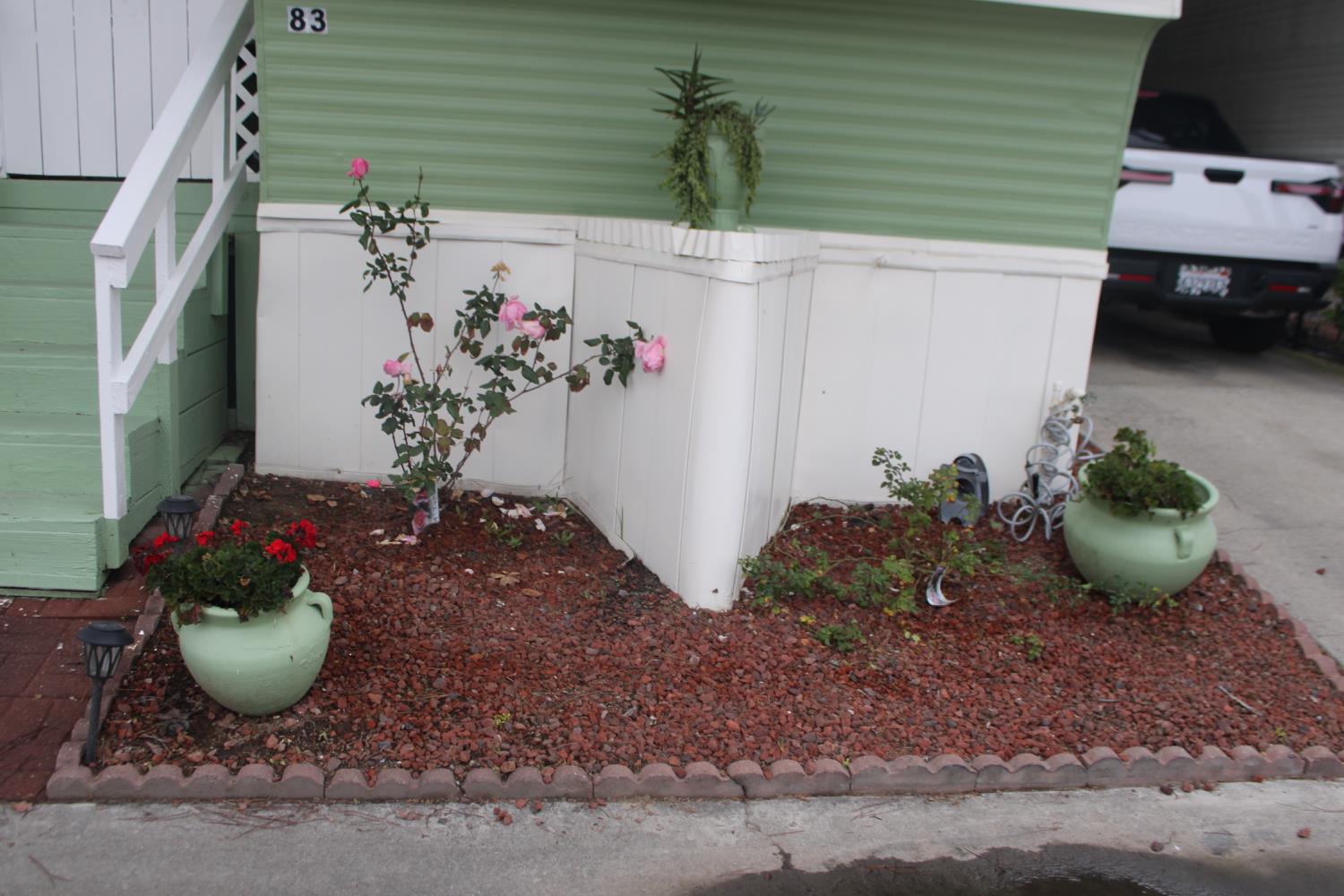 852 E Grangeville Blvd #83, Hanford, CA 93230