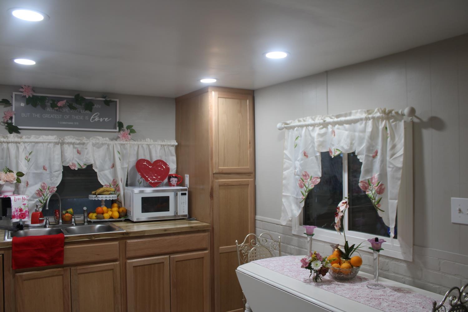 852 E Grangeville Blvd #83, Hanford, CA 93230