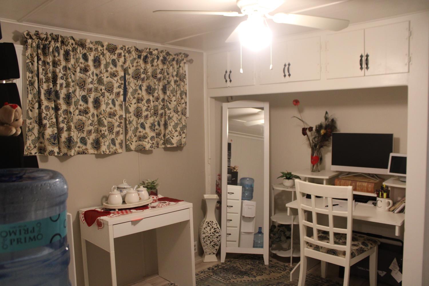 852 E Grangeville Blvd #83, Hanford, CA 93230