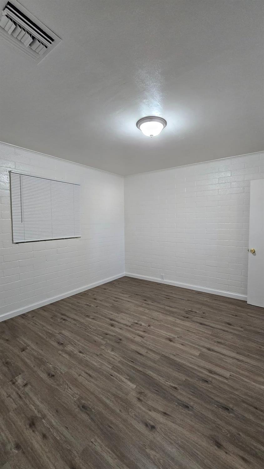 3335 E Normal Ave, Fresno, CA 93703