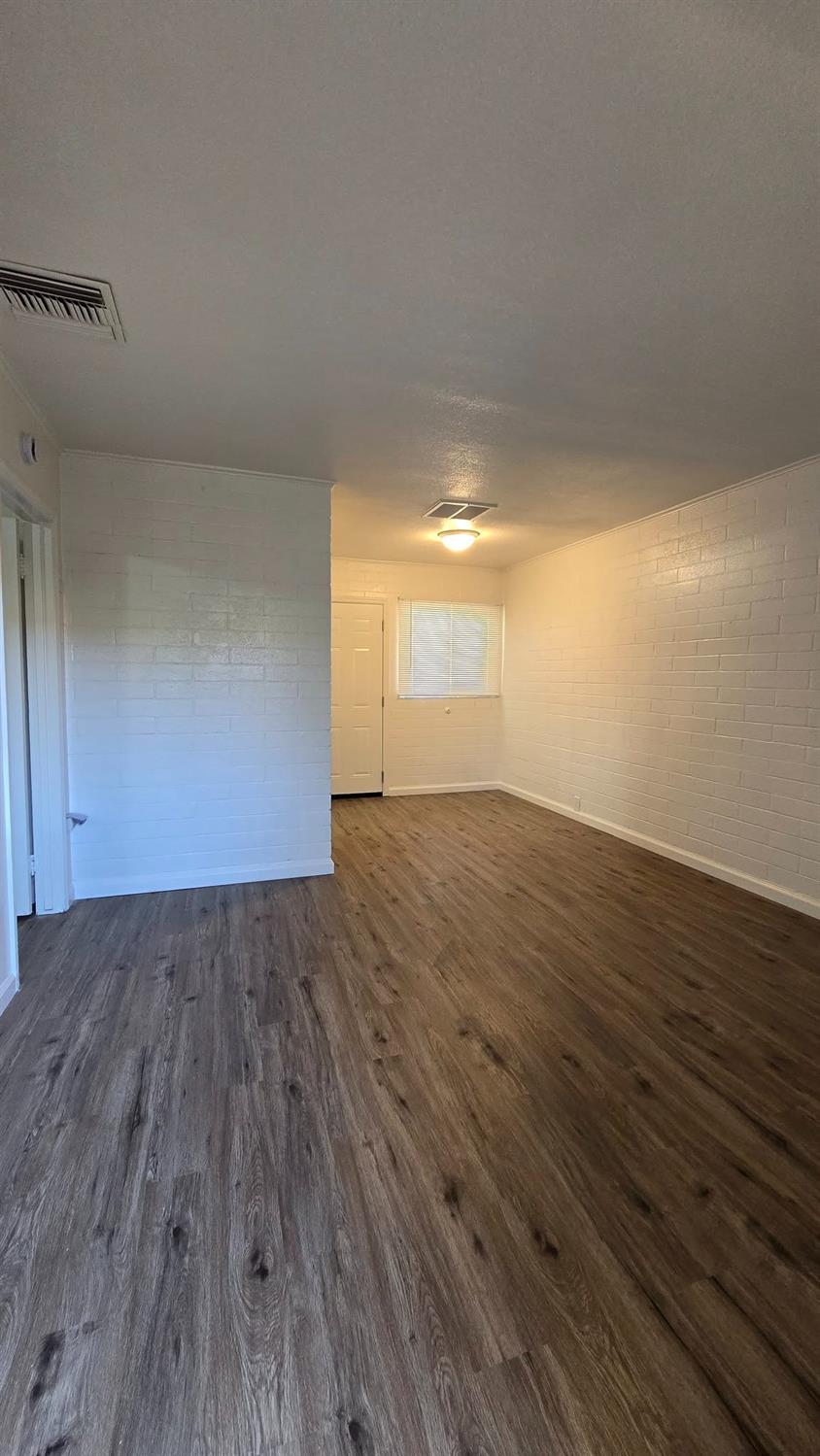 3335 E Normal Ave, Fresno, CA 93703