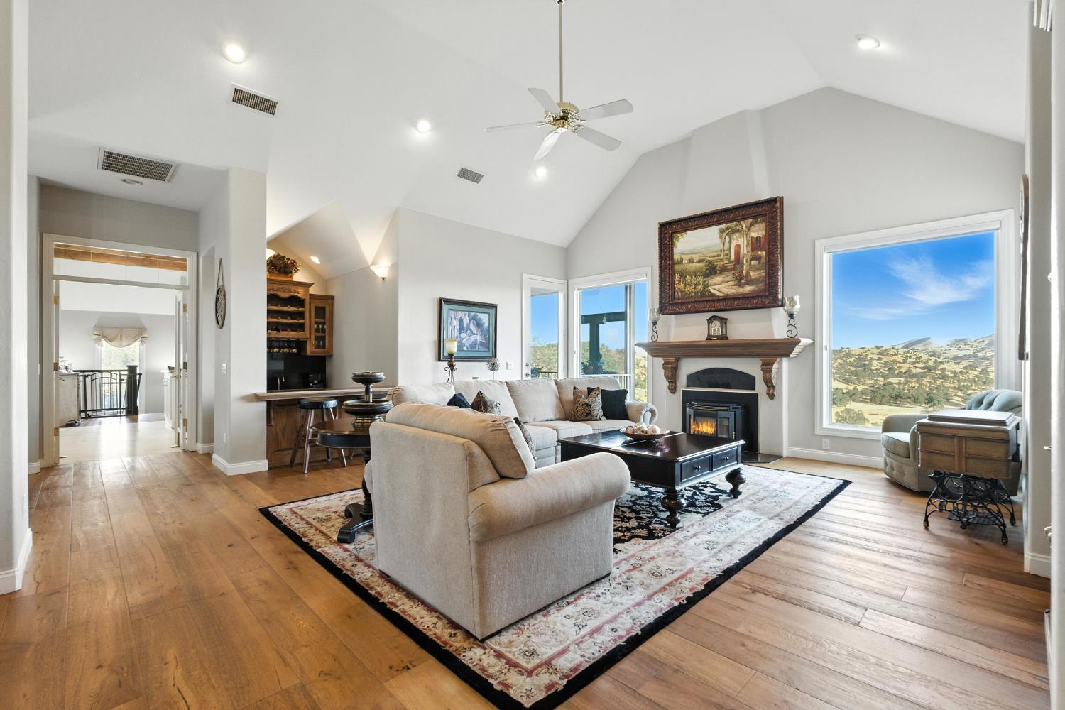 22113 Oak Glen Ln, Friant, CA 93626