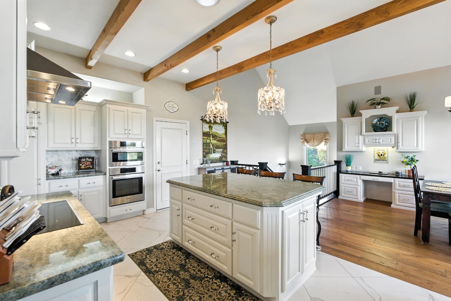 22113 Oak Glen Ln, Friant, CA 93626