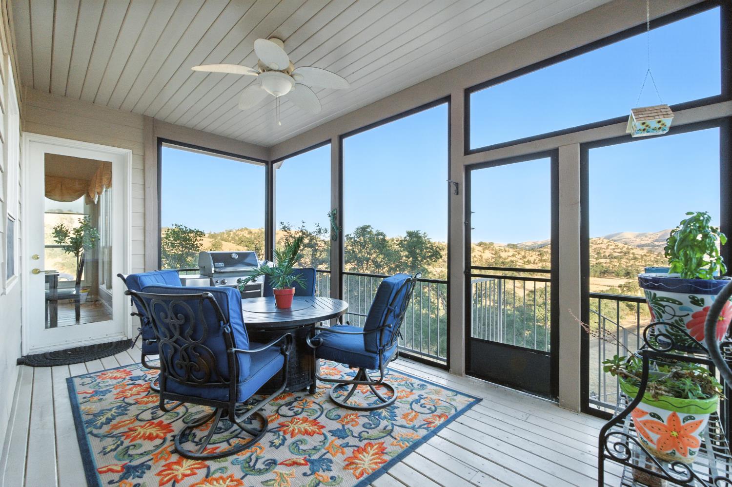 22113 Oak Glen Ln, Friant, CA 93626