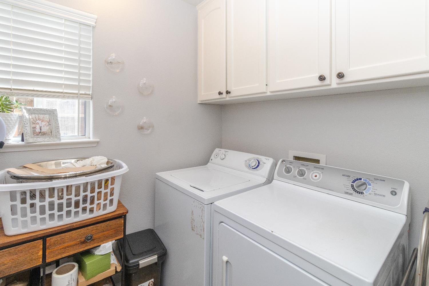 1824 E Lester Ave, Fresno, CA 93720