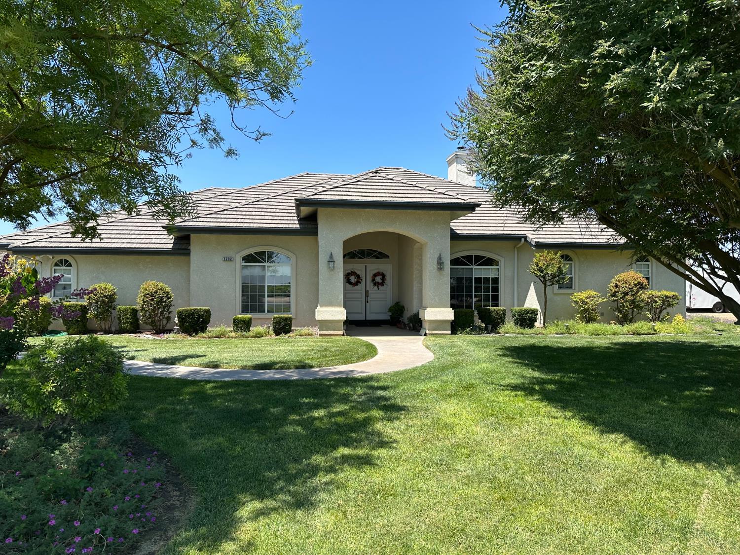 2202 W Lincoln Ave, Fresno, CA 93706