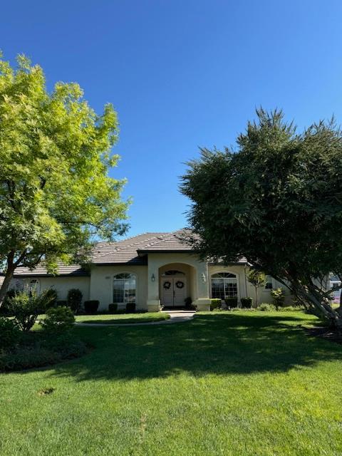 2202 W Lincoln Ave, Fresno, CA 93706