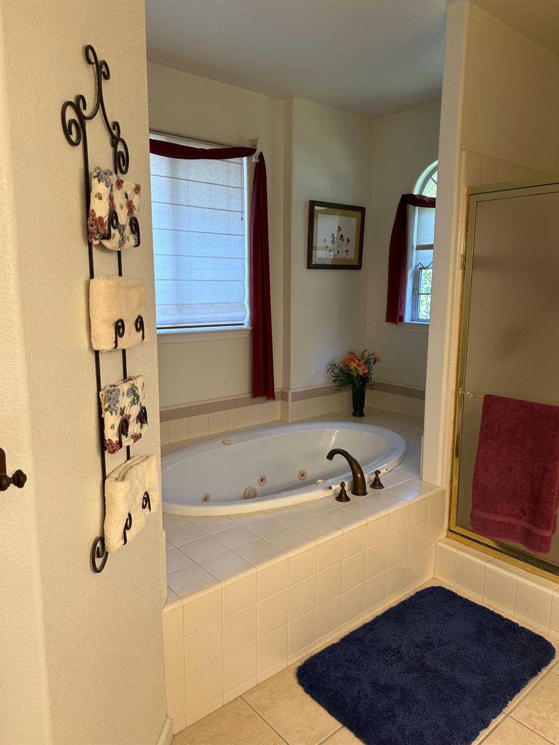 2202 W Lincoln Ave, Fresno, CA 93706