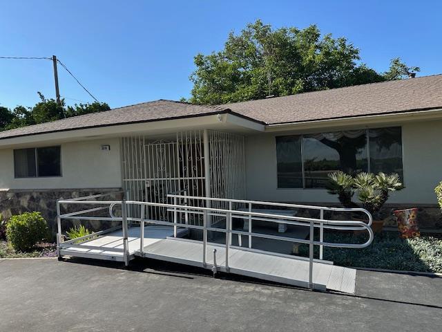 2202 W Lincoln Ave, Fresno, CA 93706