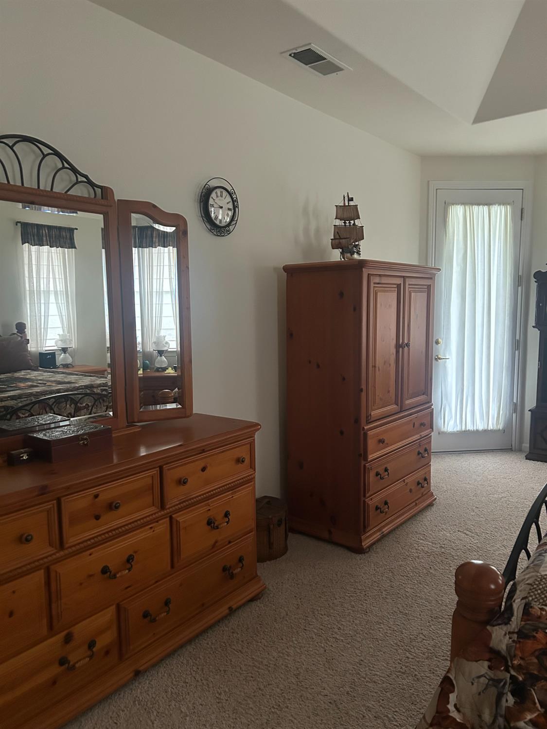 2202 W Lincoln Ave, Fresno, CA 93706