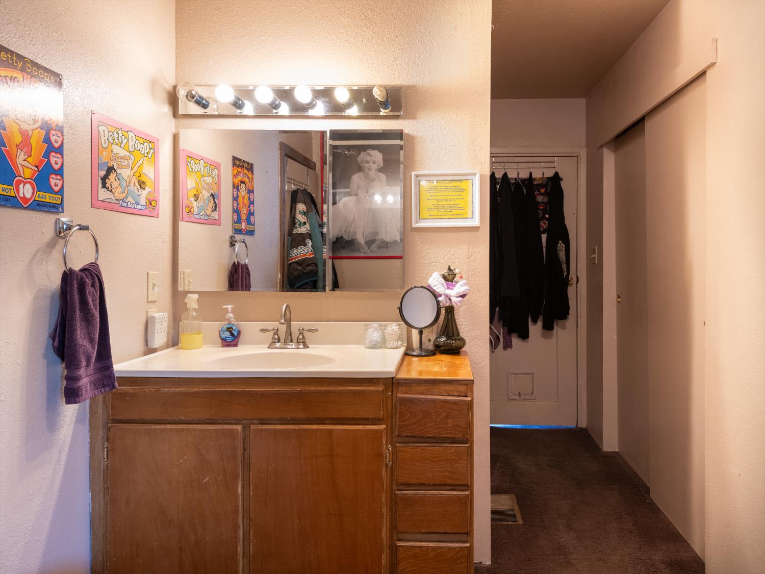 2146 W Dudley Ave, Fresno, CA 93728