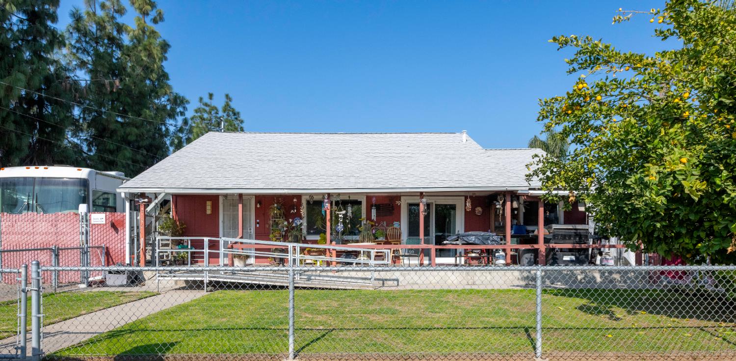 2146 W Dudley Ave, Fresno, CA 93728