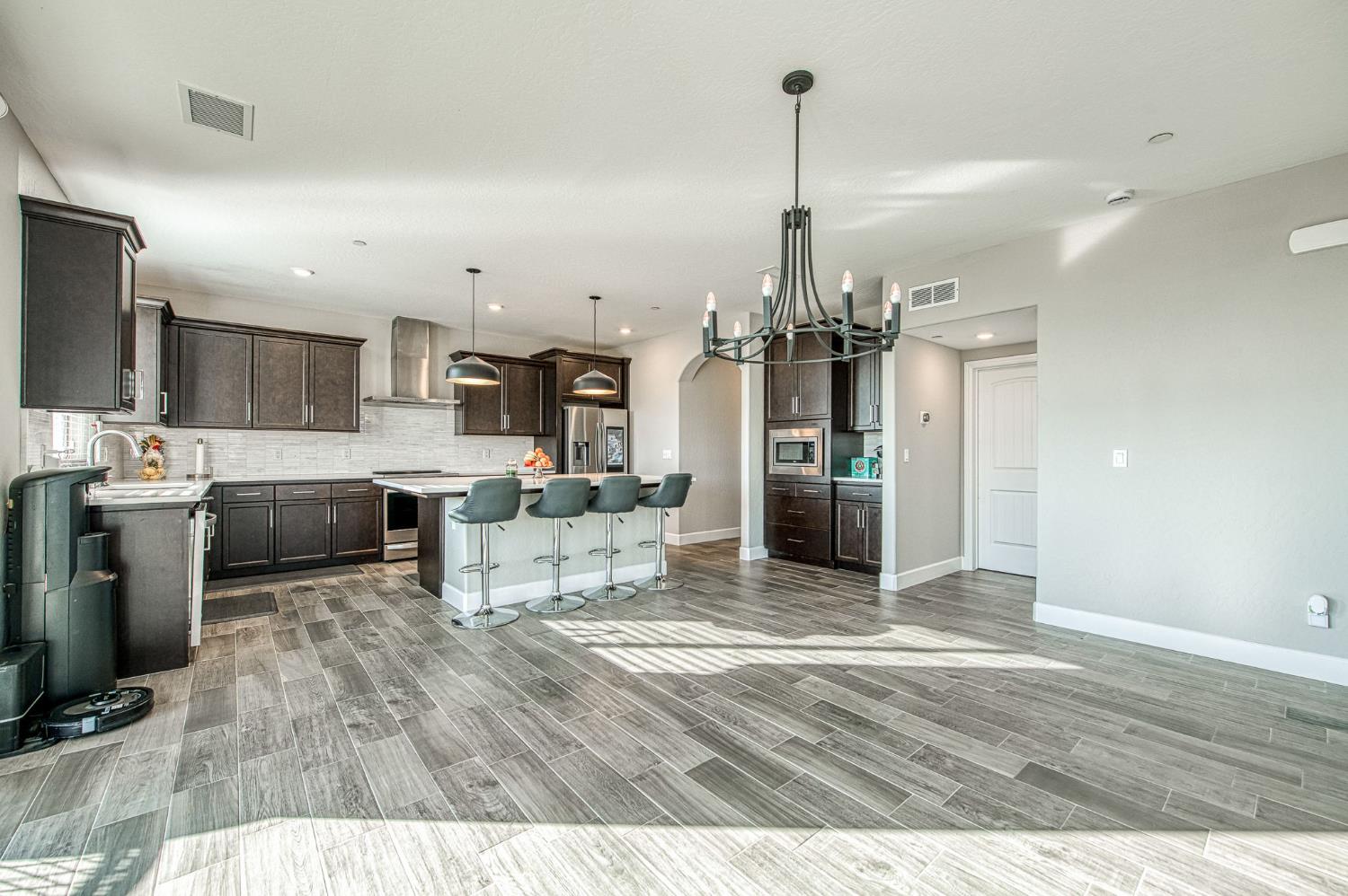 19733 Desert Willow Ln, Friant, CA 93626