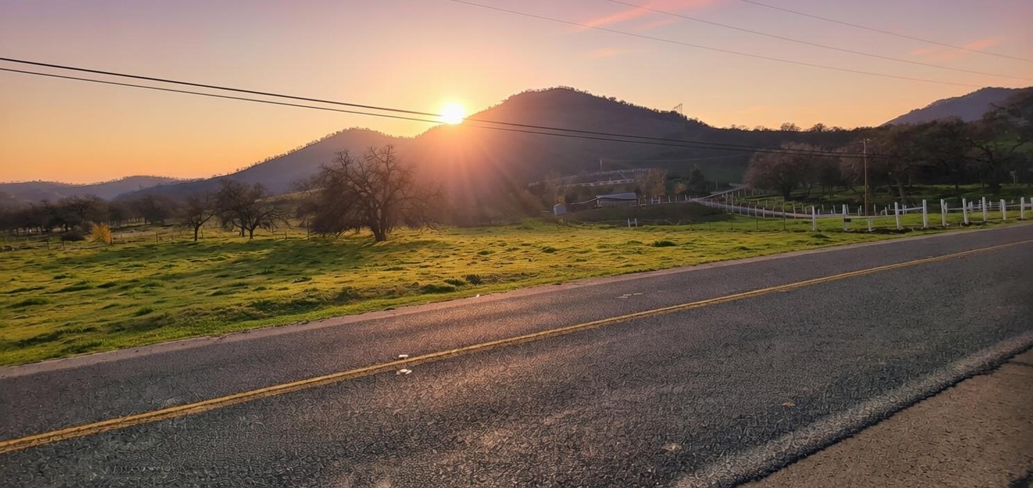 6 0 N Elwood Rd, Sanger, CA 93657