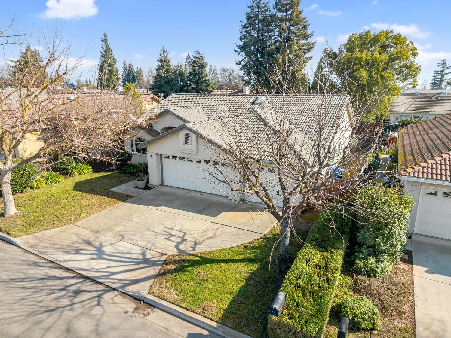 8590 N Sierra Vista Ave, Fresno, CA 93720