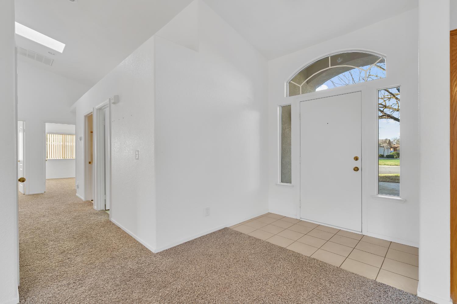 8590 N Sierra Vista Ave, Fresno, CA 93720