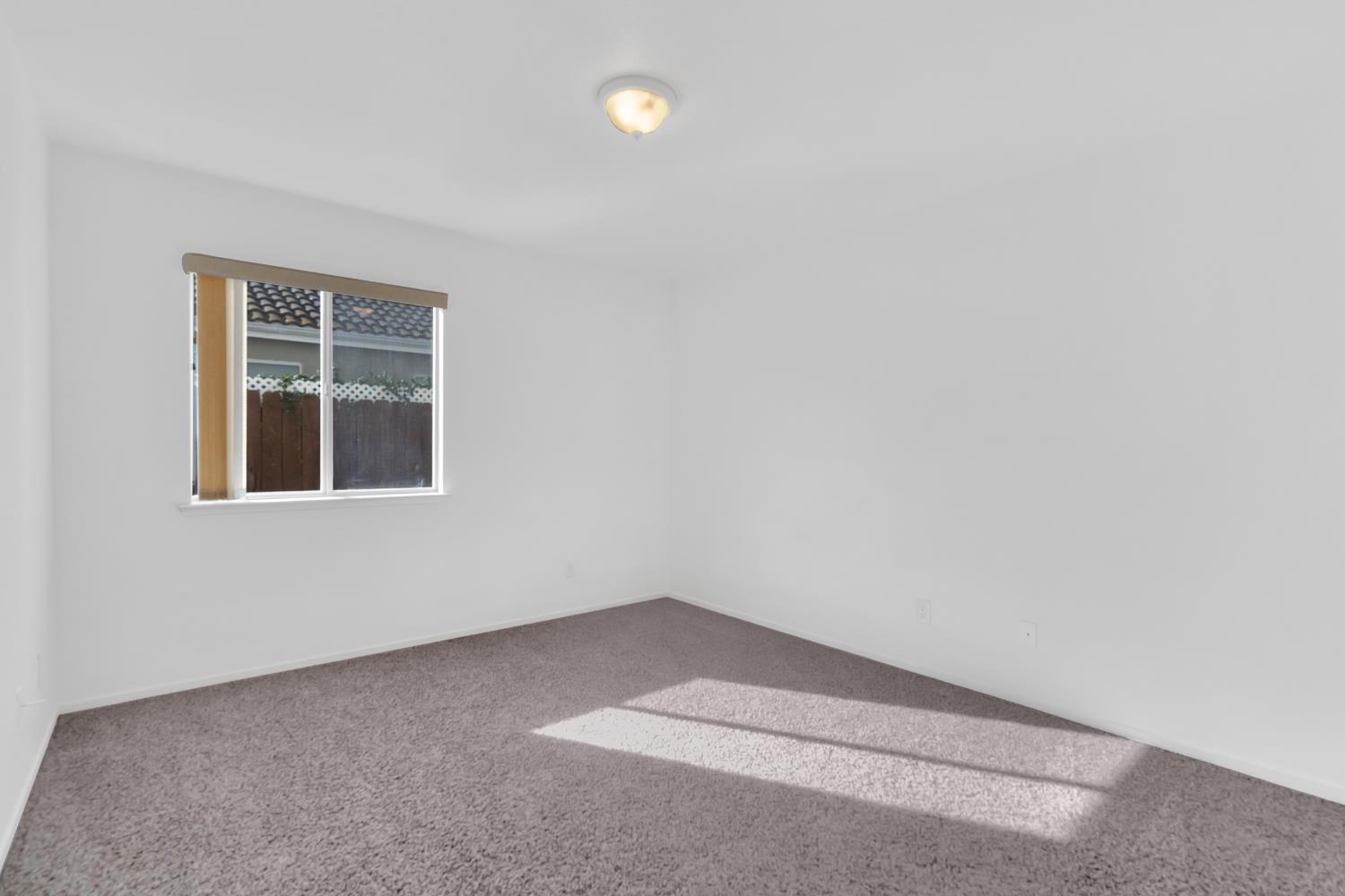 8590 N Sierra Vista Ave, Fresno, CA 93720