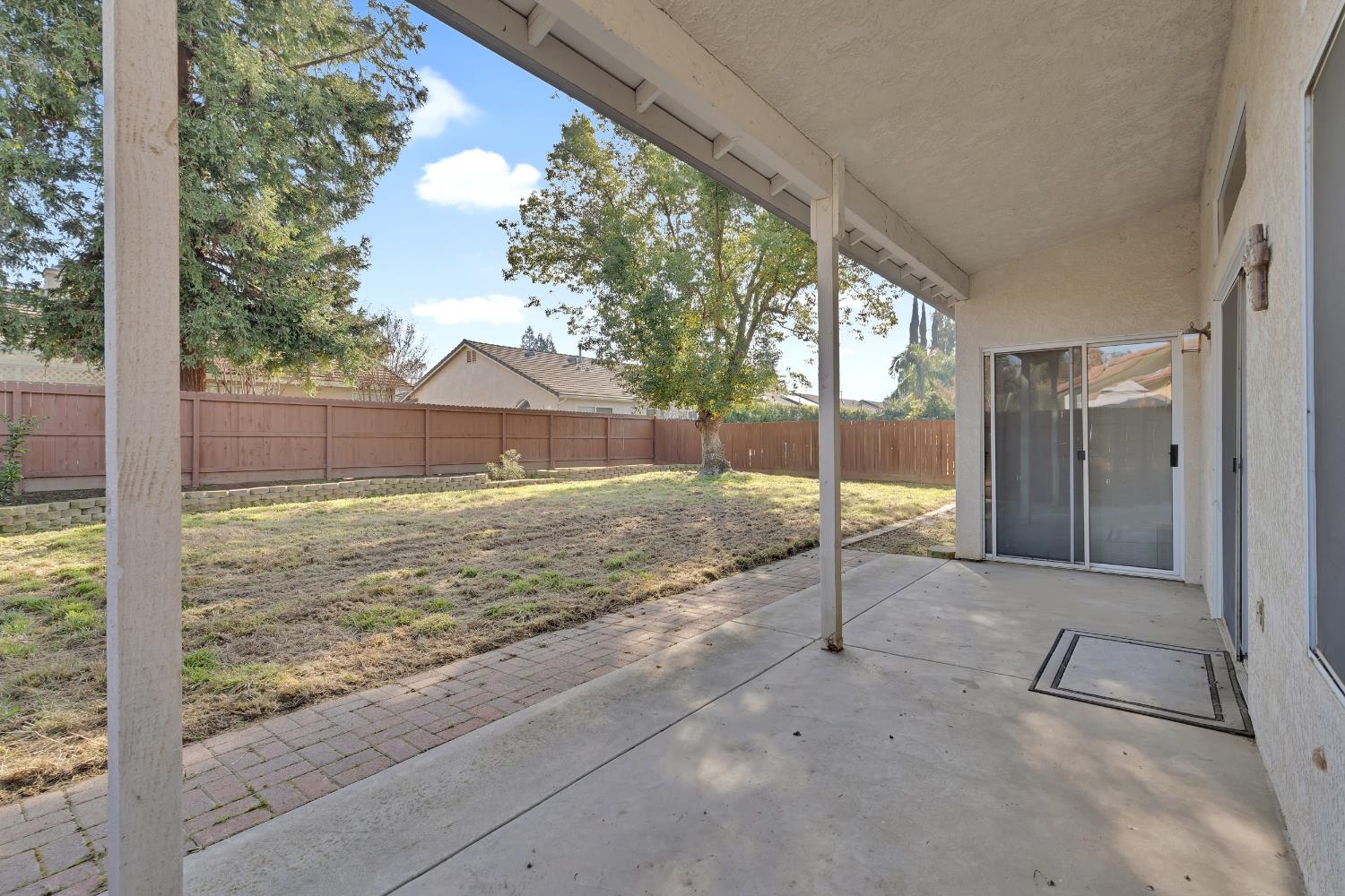 8590 N Sierra Vista Ave, Fresno, CA 93720