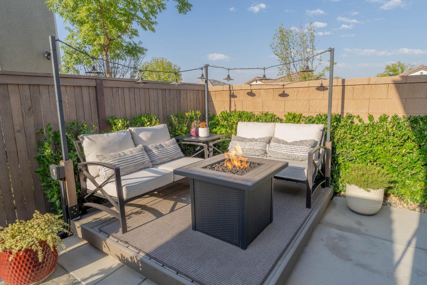 748 Ridgebank Ave, Madera, CA 93636