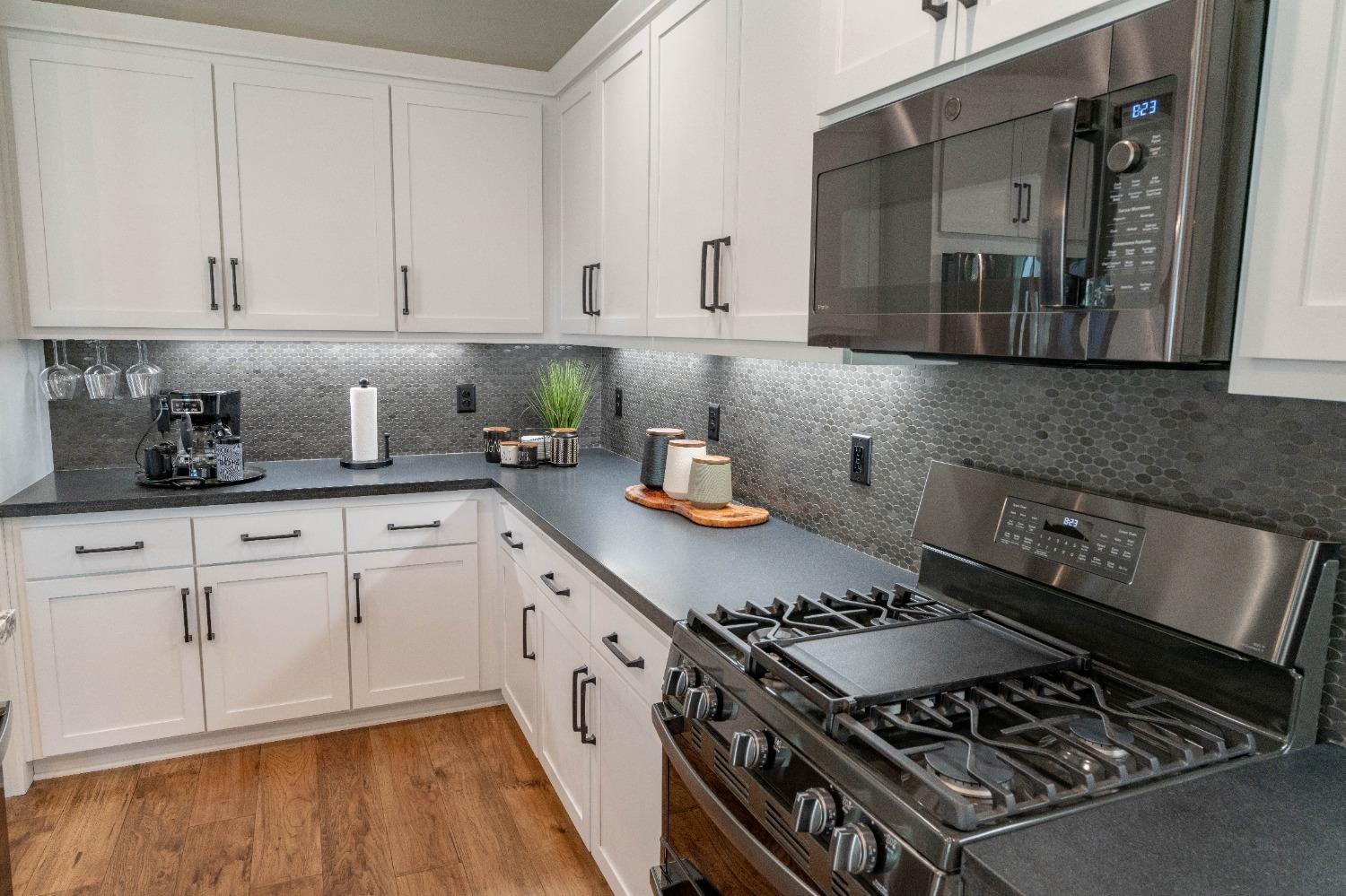 748 Ridgebank Ave, Madera, CA 93636