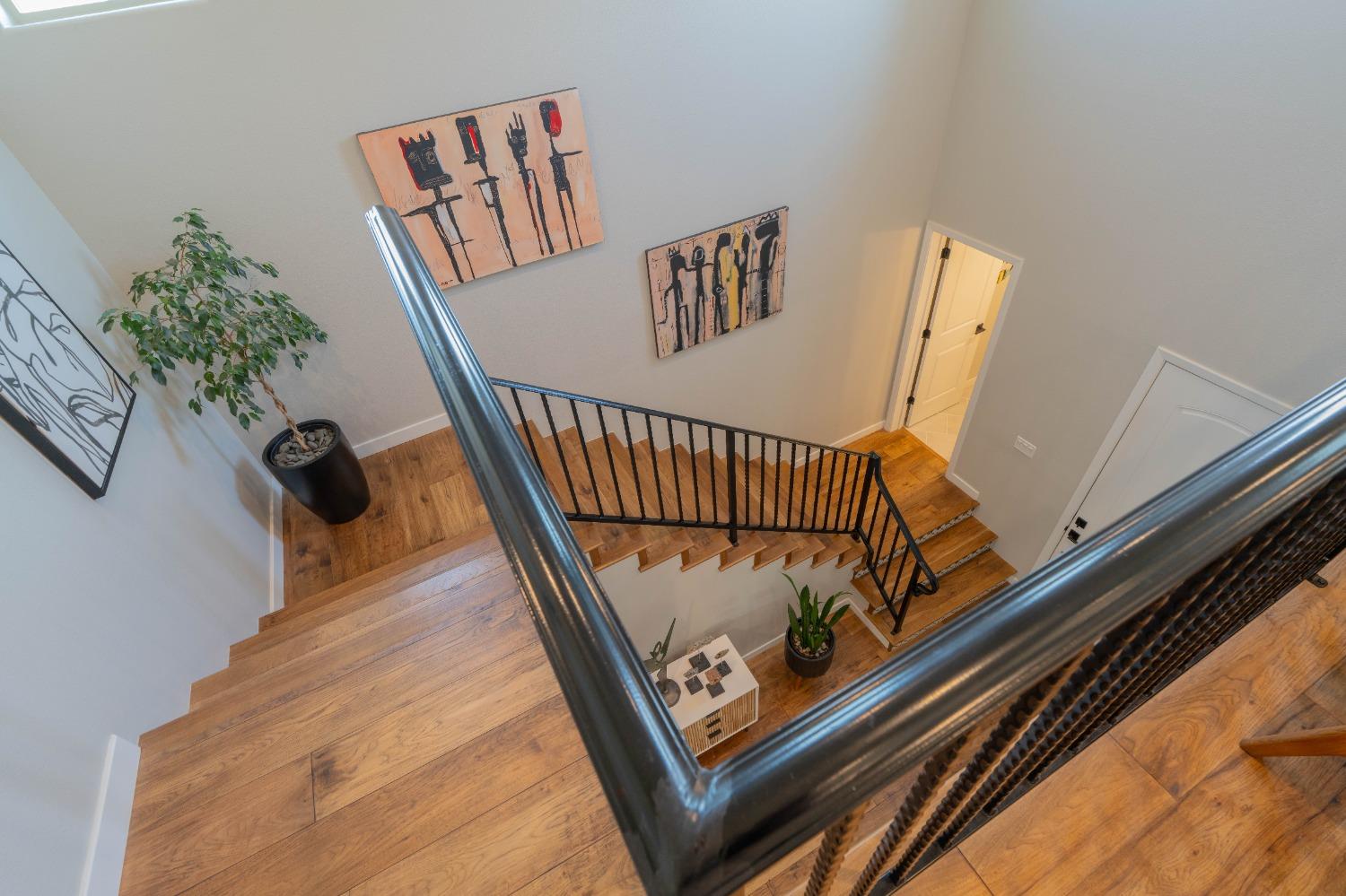 748 Ridgebank Ave, Madera, CA 93636