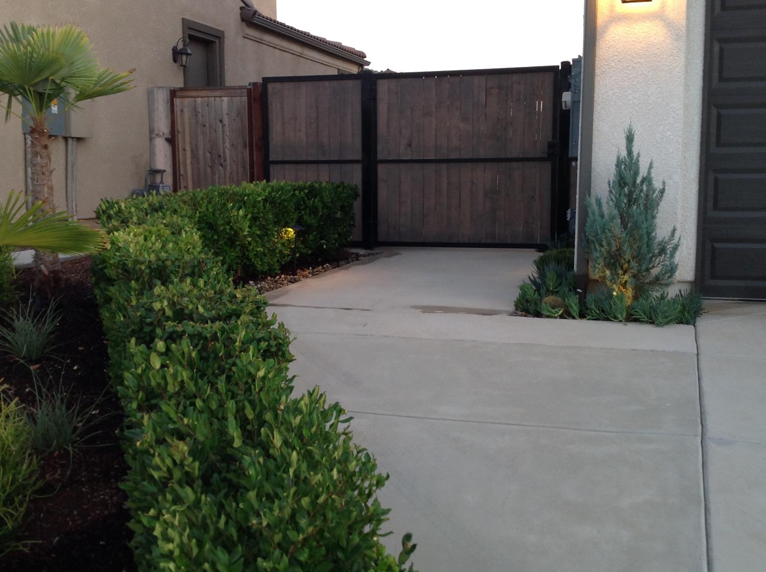 748 Ridgebank Ave, Madera, CA 93636