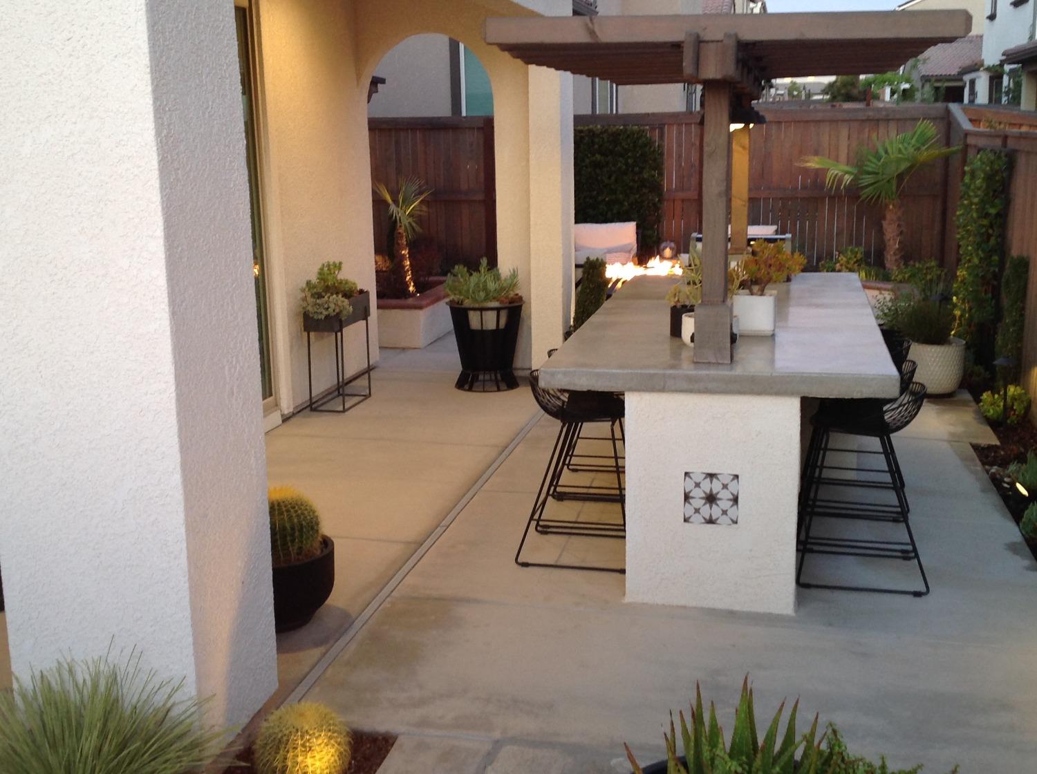 748 Ridgebank Ave, Madera, CA 93636