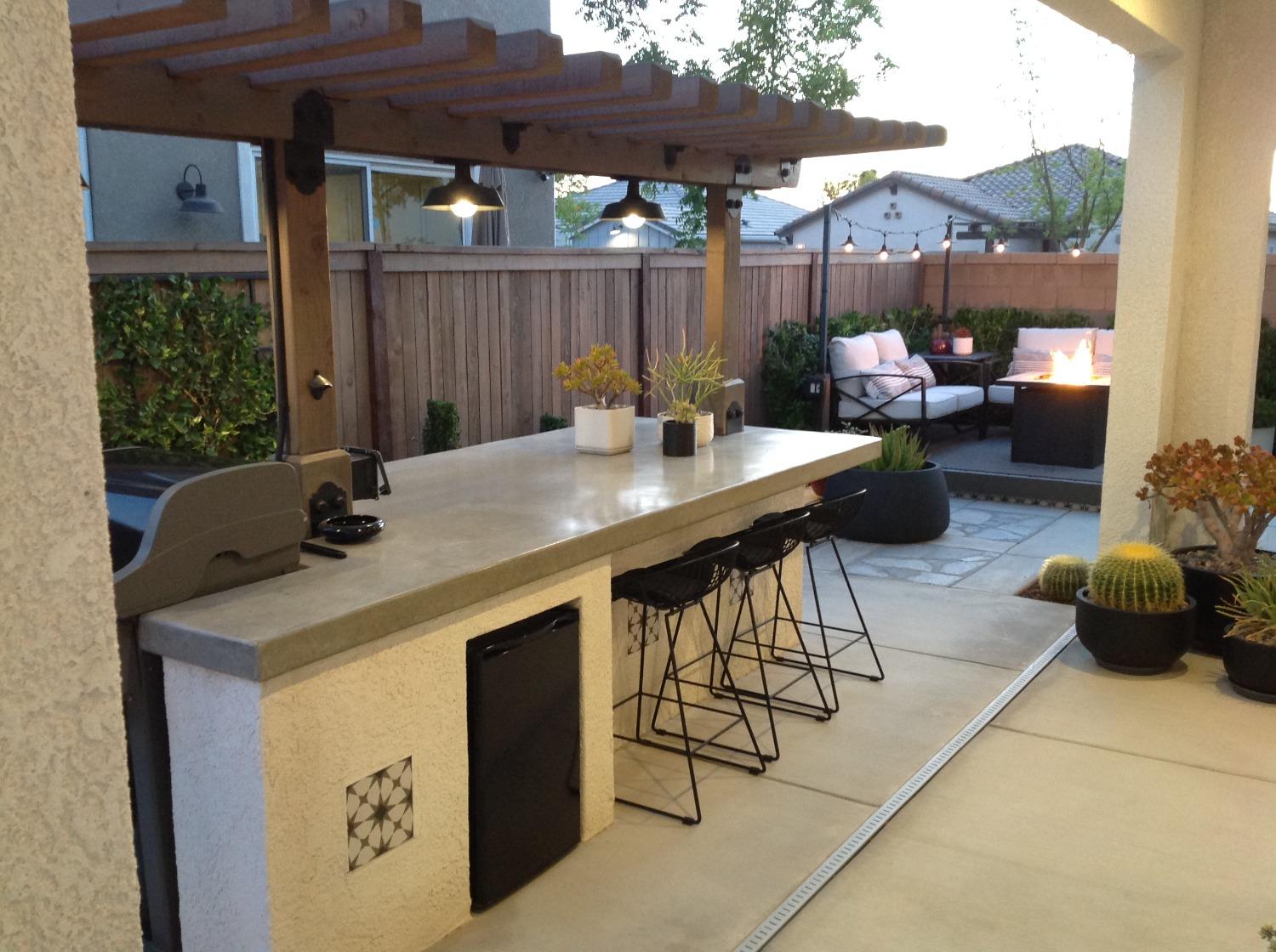 748 Ridgebank Ave, Madera, CA 93636