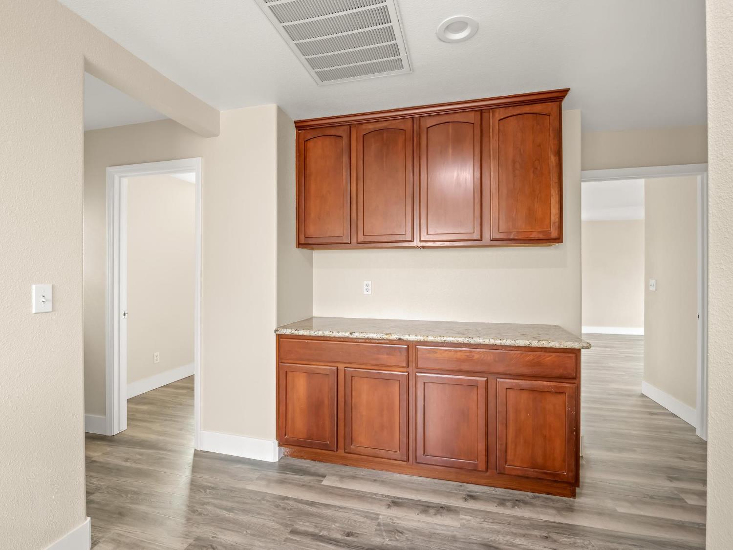 257 S Lead Ave, Fresno, CA 93706