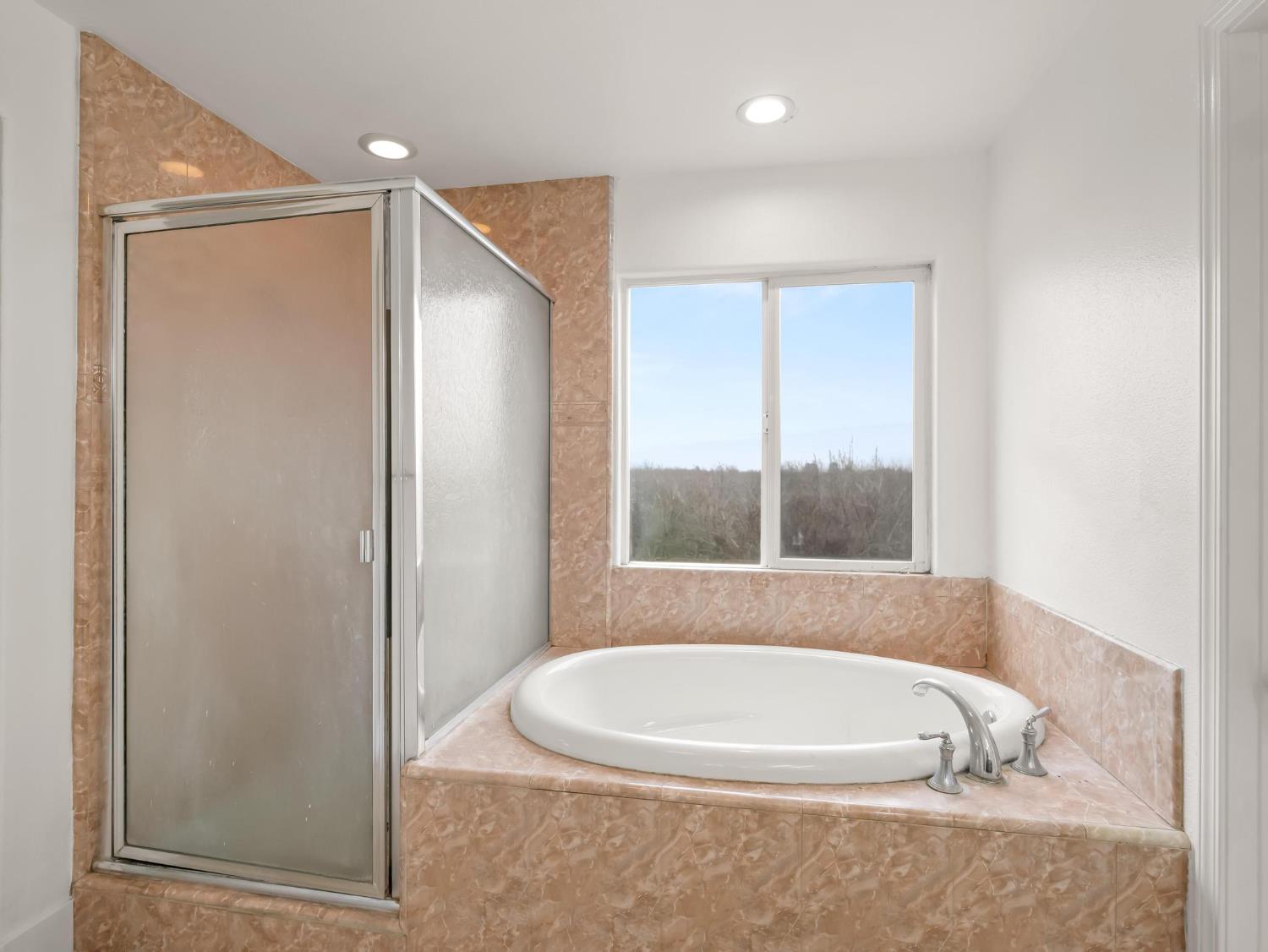 257 S Lead Ave, Fresno, CA 93706