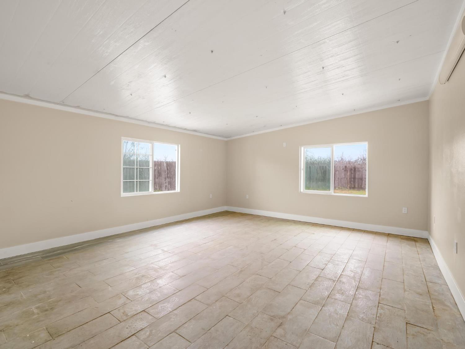 257 S Lead Ave, Fresno, CA 93706