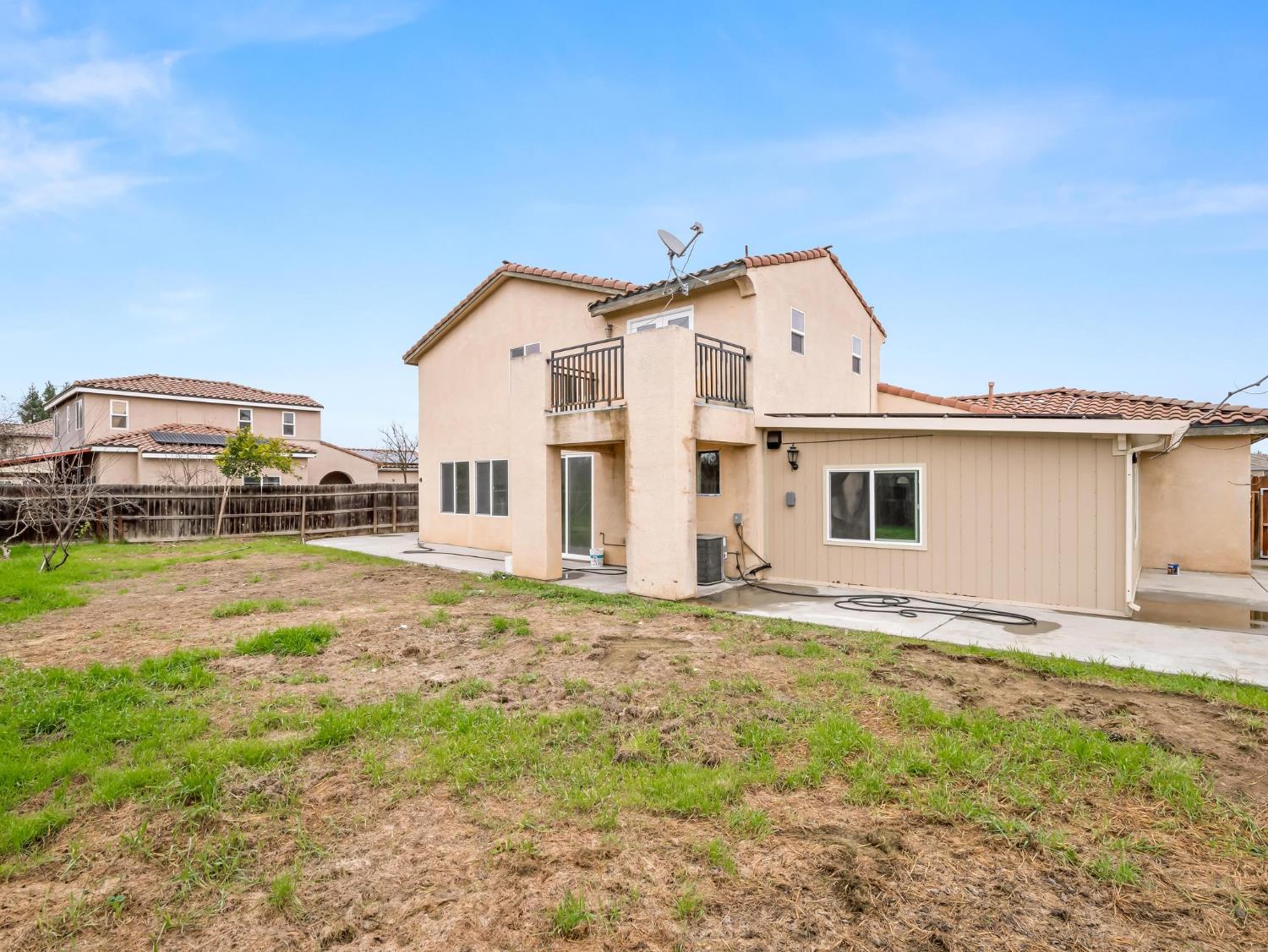 257 S Lead Ave, Fresno, CA 93706
