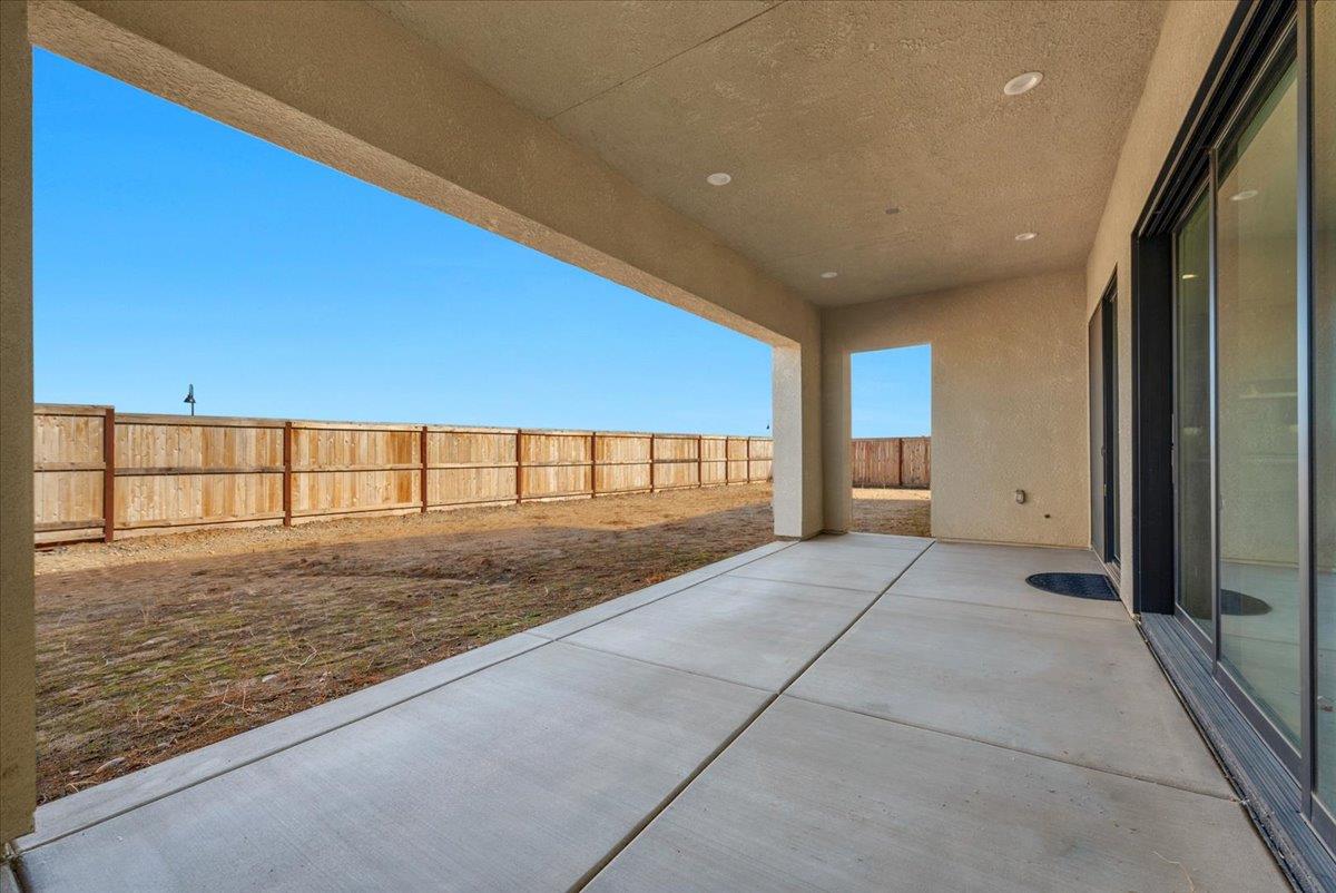 1023 Beaver Pond Loop, Madera, CA 93636