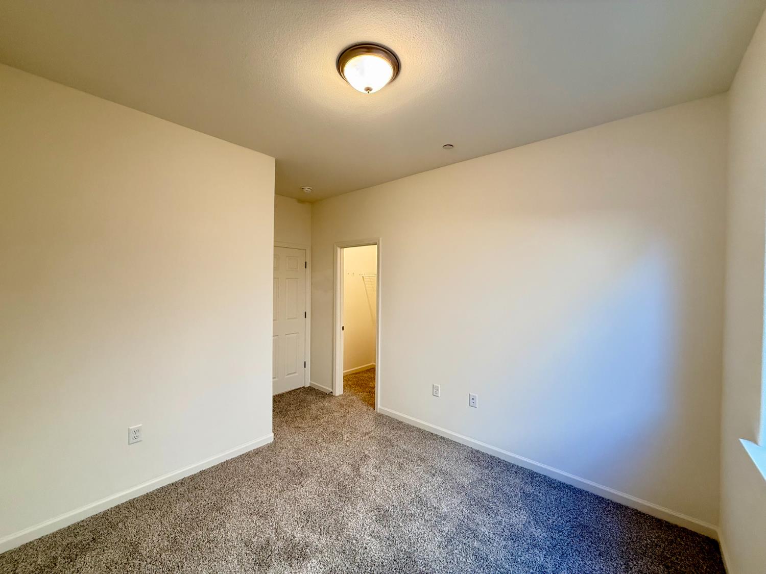 1205 E Orange St, Avenal, CA 93204