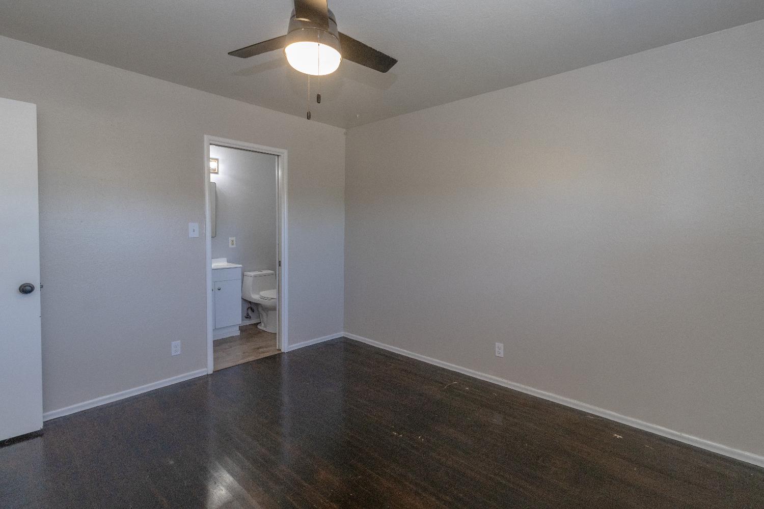 2333 E Austin Way, Fresno, CA 93726