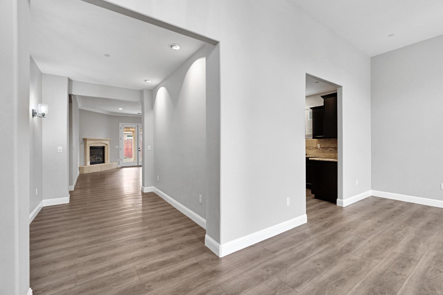 798 S Michelle, Kerman, CA 93630