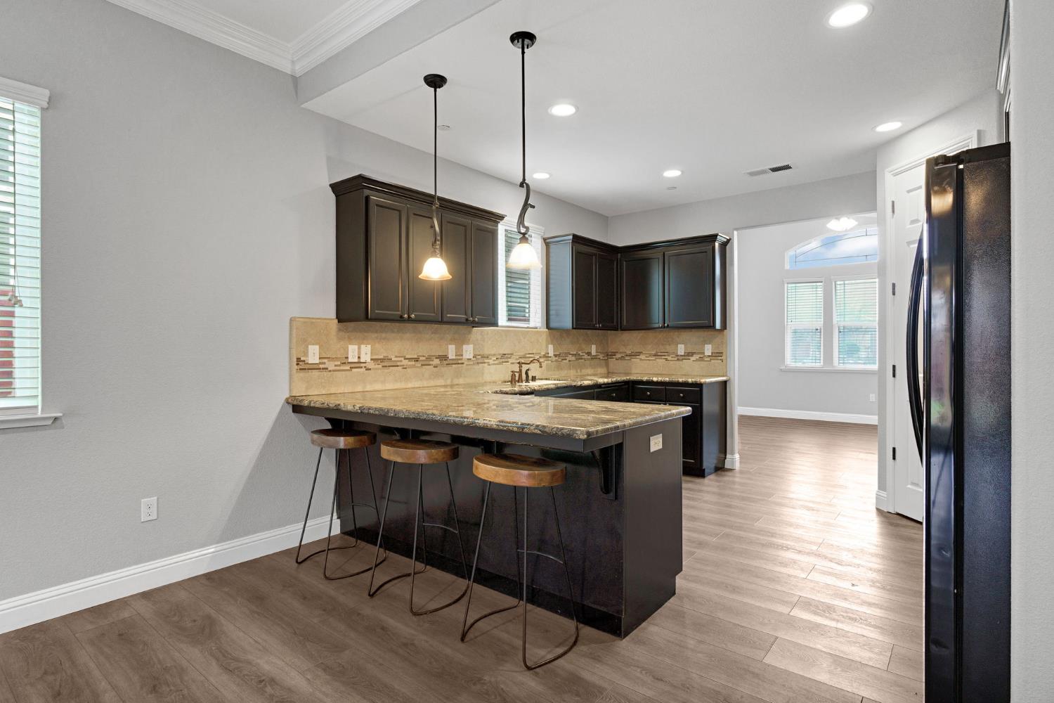 798 S Michelle, Kerman, CA 93630