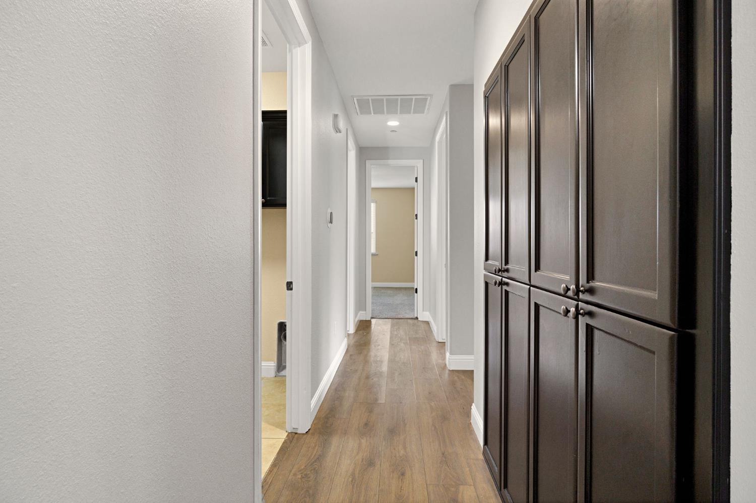 798 S Michelle, Kerman, CA 93630