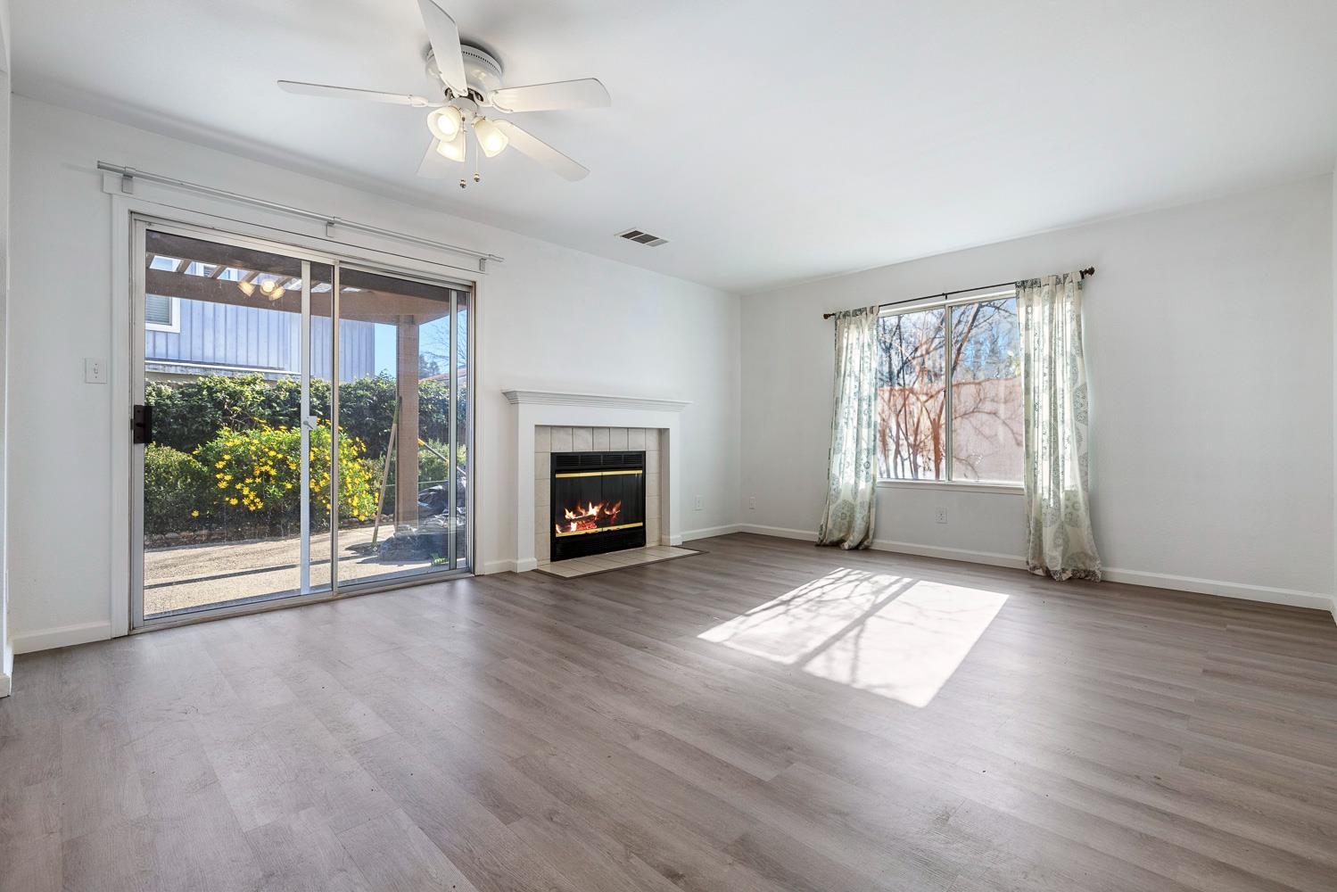 7396 N Price Ave, Fresno, CA 93720