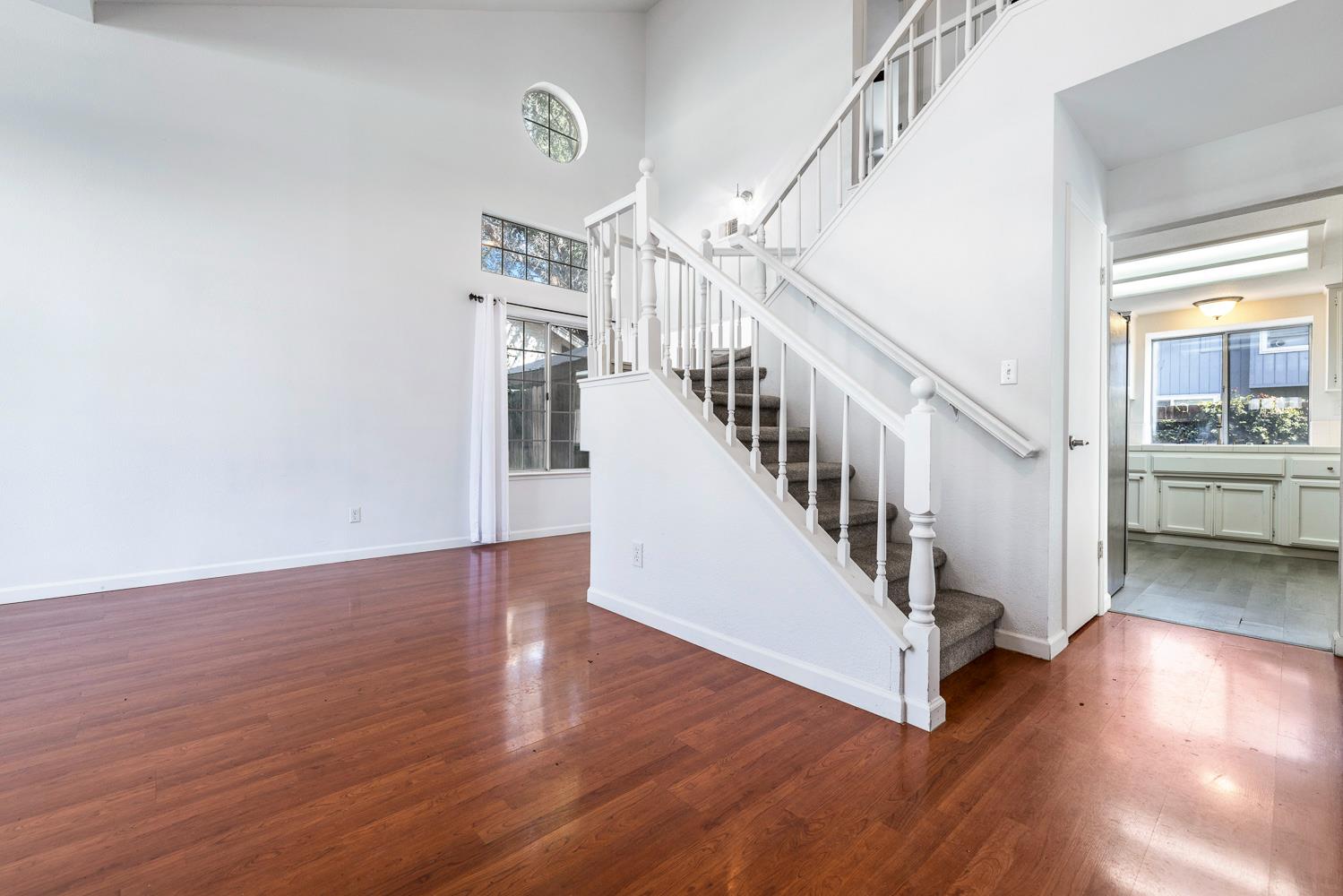 7396 N Price Ave, Fresno, CA 93720